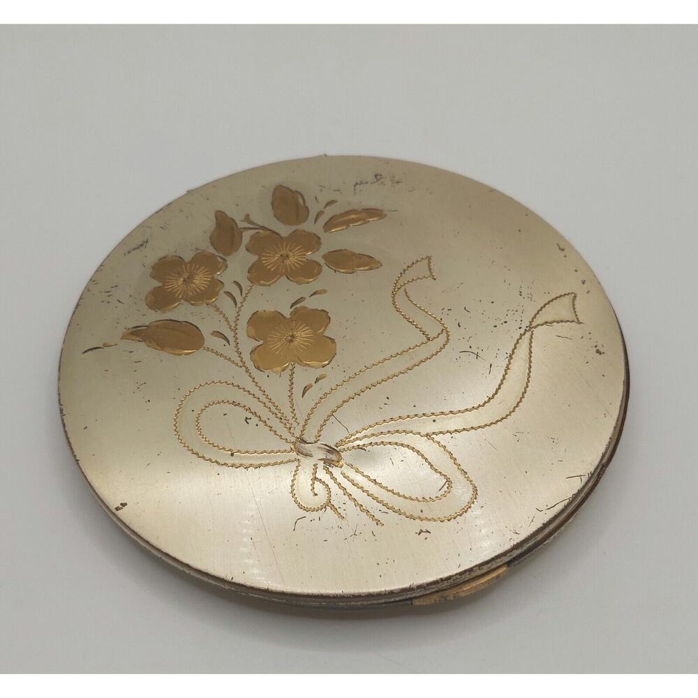 BEAUTY Vintage Ritz Goldtone Make-Up Vanity Powder Compact Floral With Ribbon